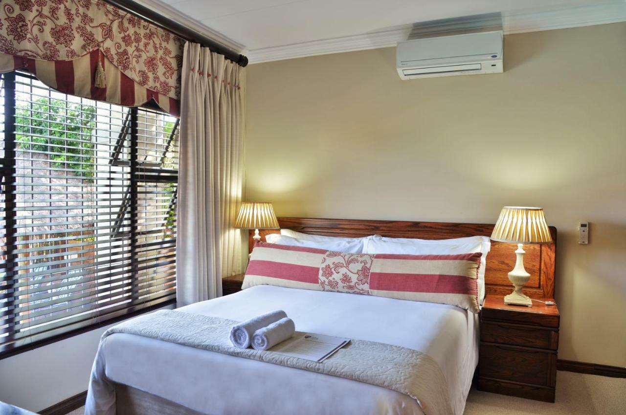 Stirling Manor Boutique Guest House Hartbeespoort Esterno foto