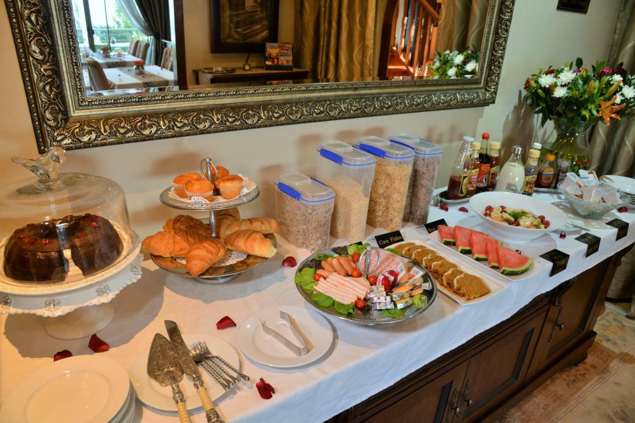 Stirling Manor Boutique Guest House Hartbeespoort Esterno foto